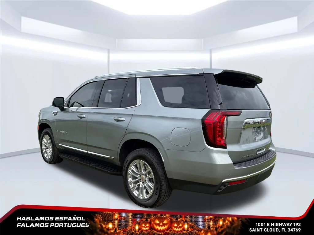Used 2024 Sterling Metallic GMC SLT image 3
