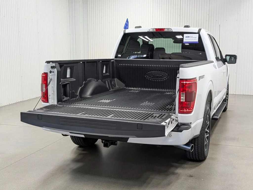 Certified Used 2021 Oxford White Ford XLT image 21