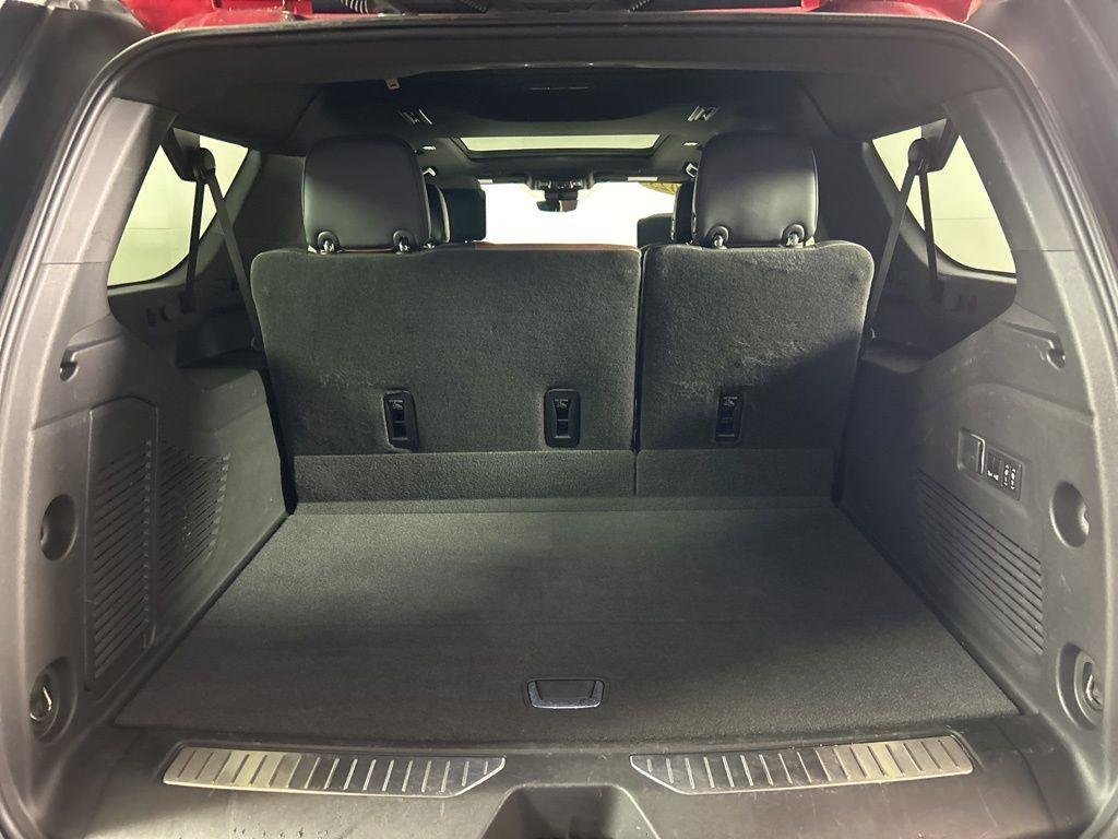 Used 2023 Volcanic Red GMC Denali Ultimate image 9