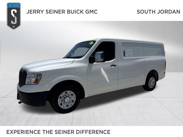 Used 2014 White Nissan SV image 1