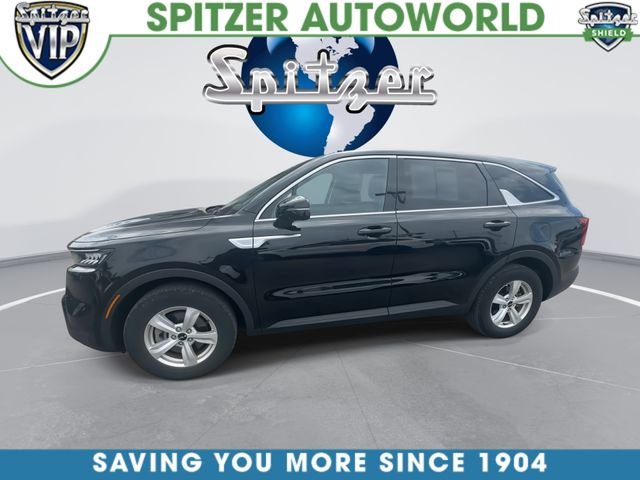 Used 2023 Black Kia LX image 4
