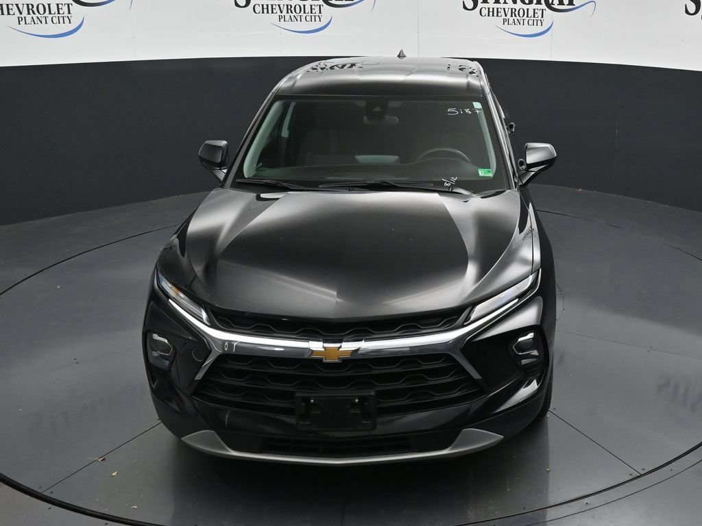 Used 2025 Black Chevrolet 2LT image 19