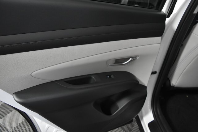 New 2026 White Hyundai SEL Premium AWD image 33