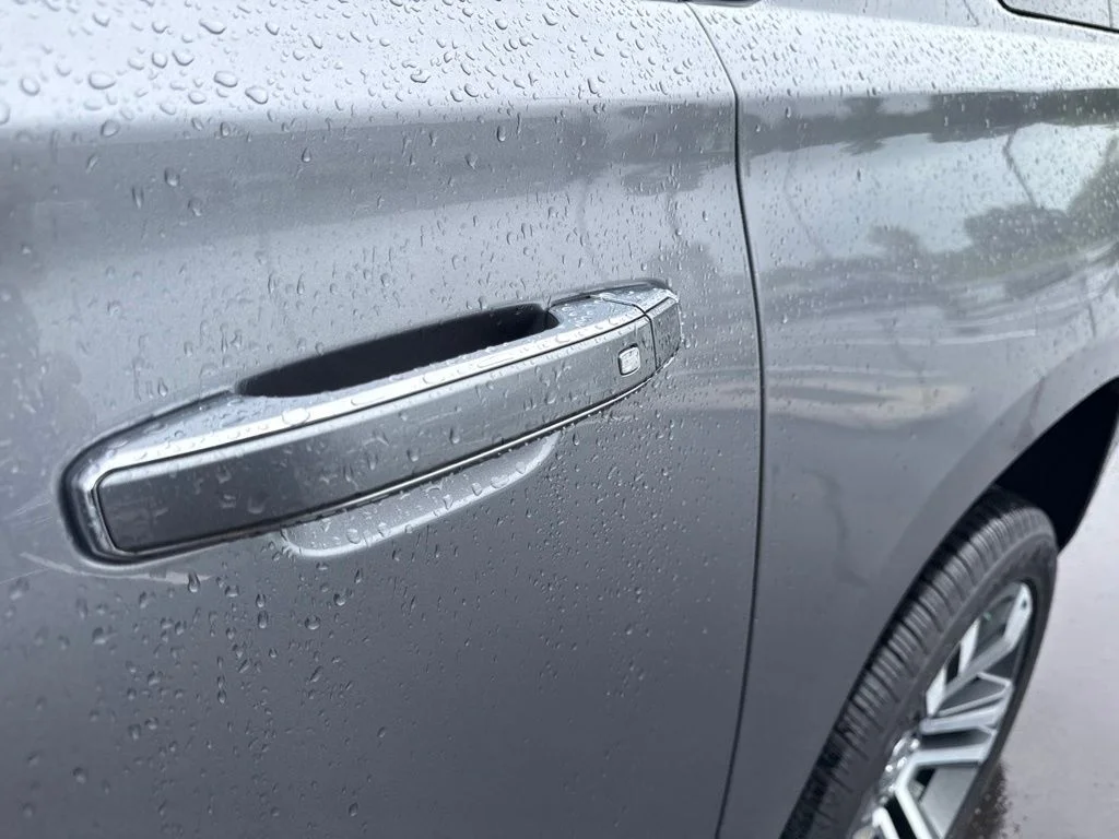 Used 2018 Gray GMC Denali image 14