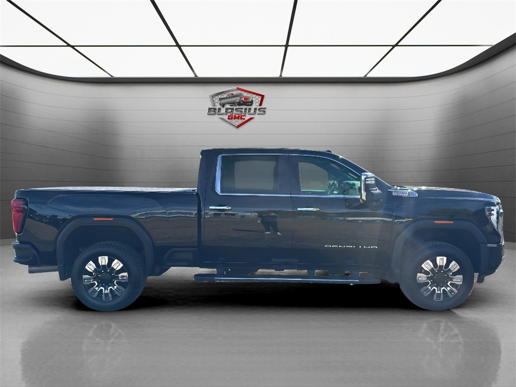 2024 Gmc Sierra HD Denali photo 2