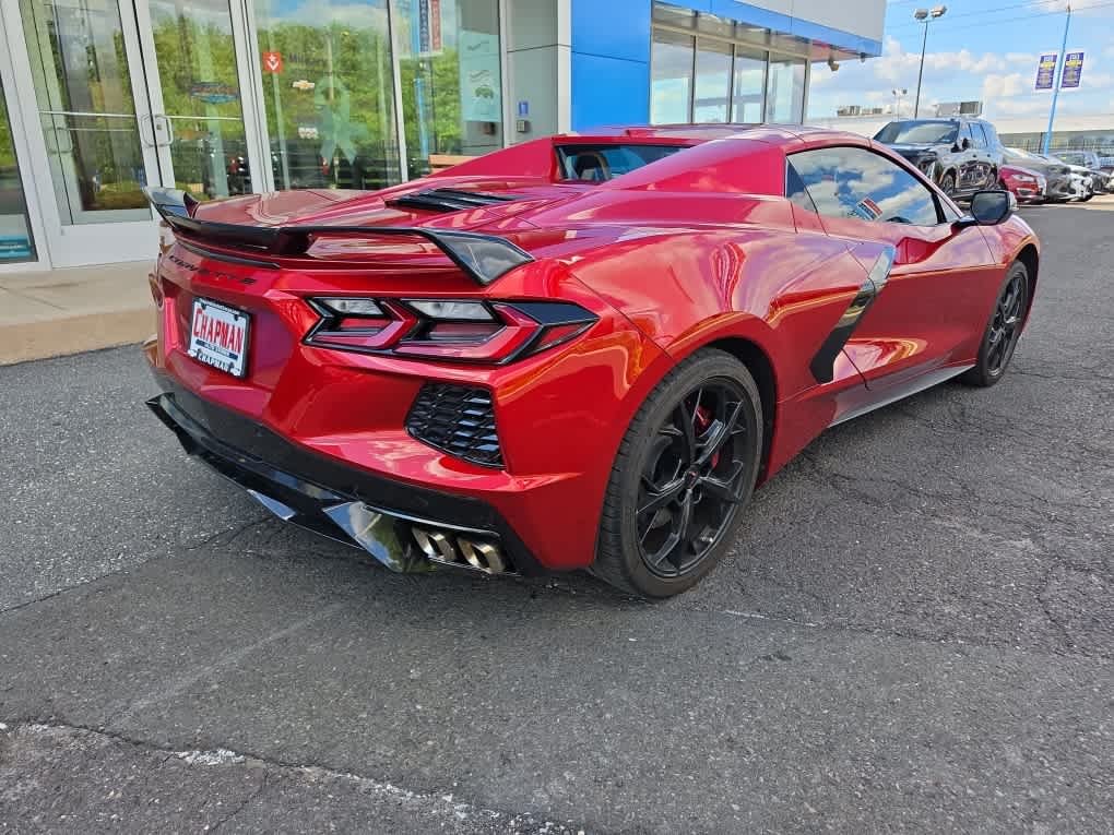 Used 2021 RED MIST METALLIC TINTCOAT Chevrolet 2LT image 4