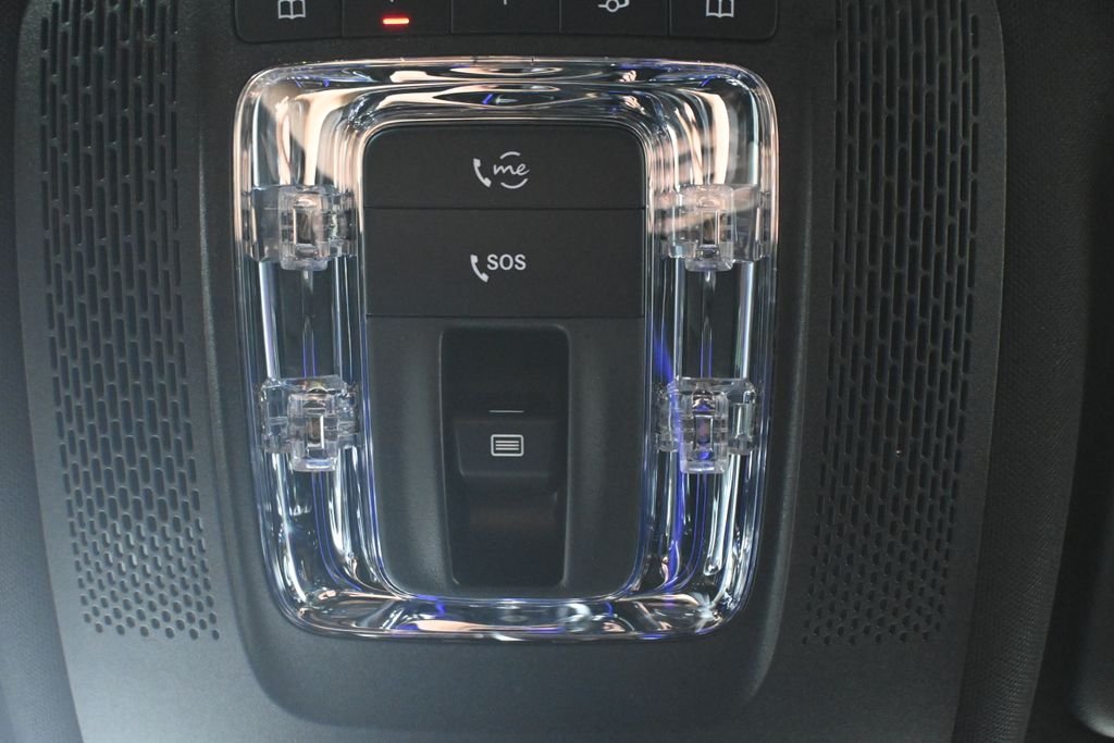 New 2026 Cirrus Silver Metallic Mercedes-Benz GLB 250 image 21