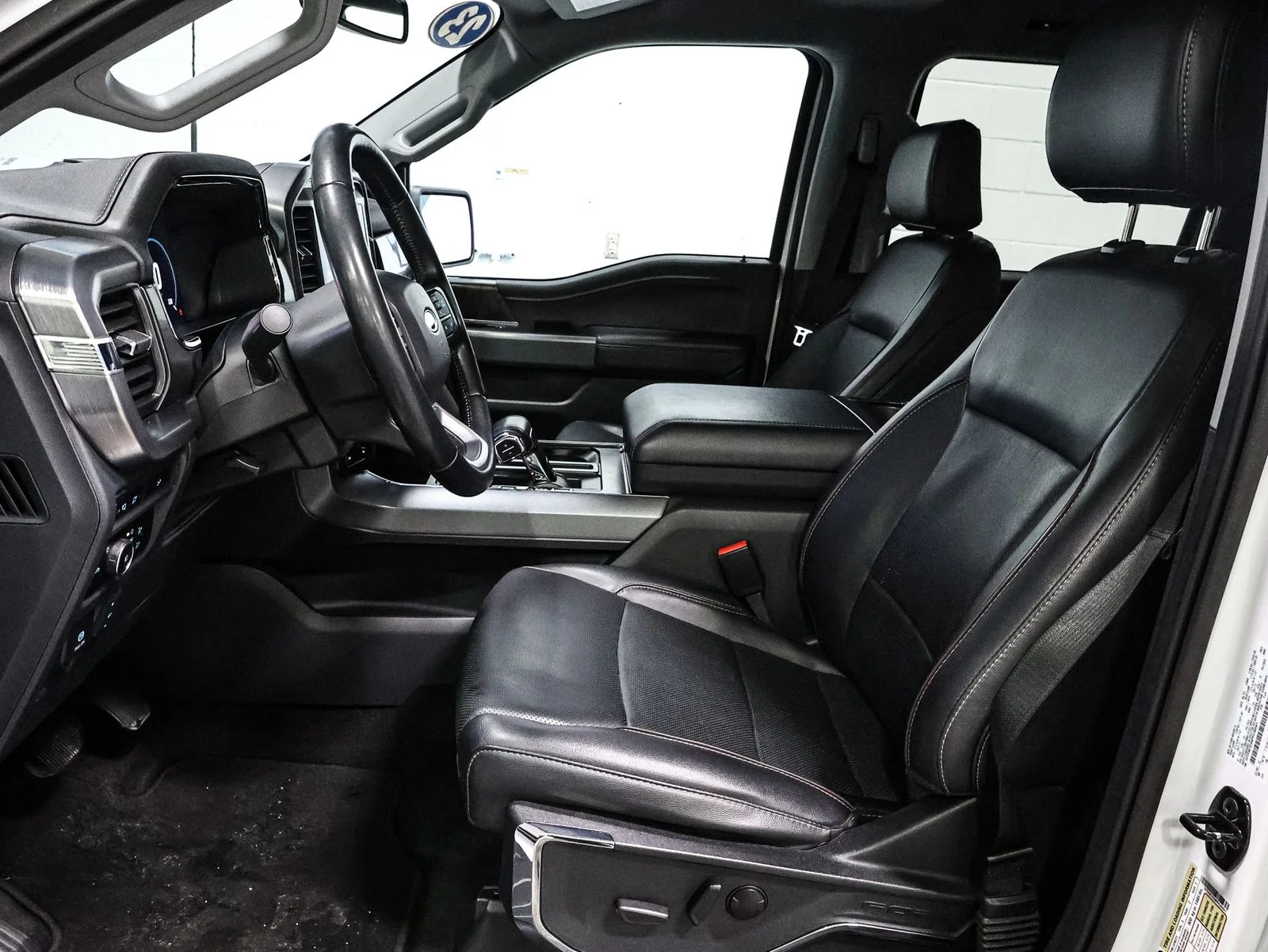 2023 Ford F-150 Lariat - Photo 22
