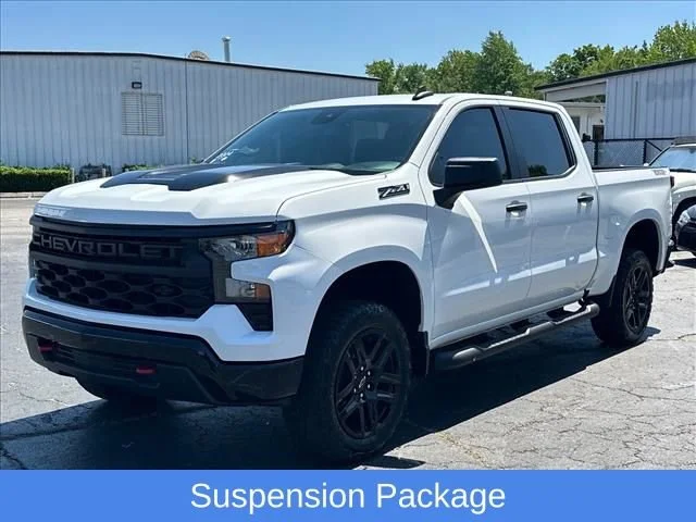 Used 2024 Summit White Chevrolet Custom Trail Boss image 6