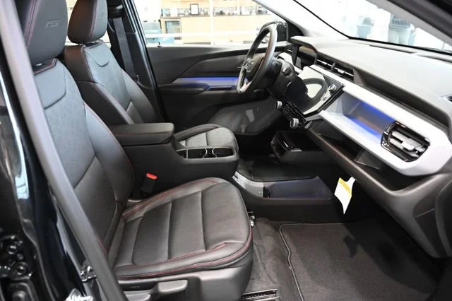 2027 Chevrolet Bolt RS - Photo 11