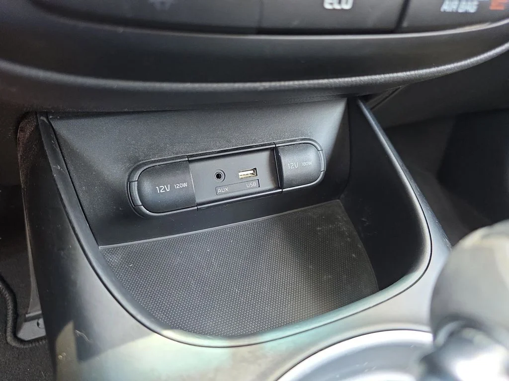 Used 2016 Titanium Gray Kia Base image 24