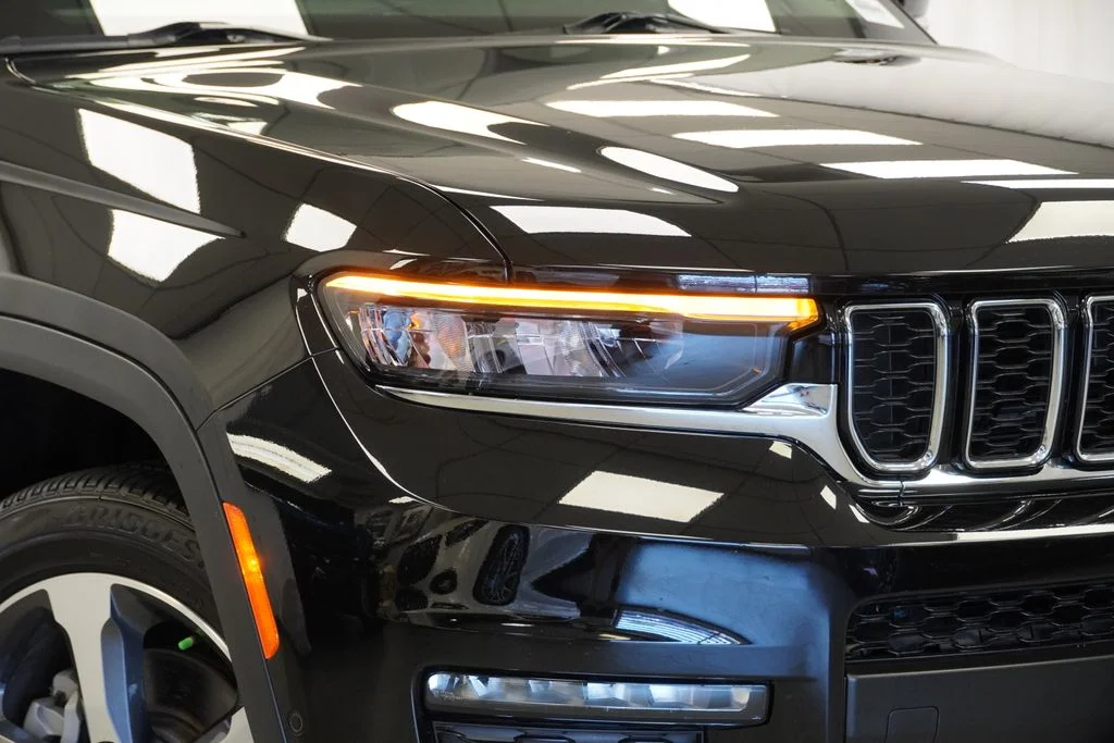 Used 2023 Black Jeep Limited image 5