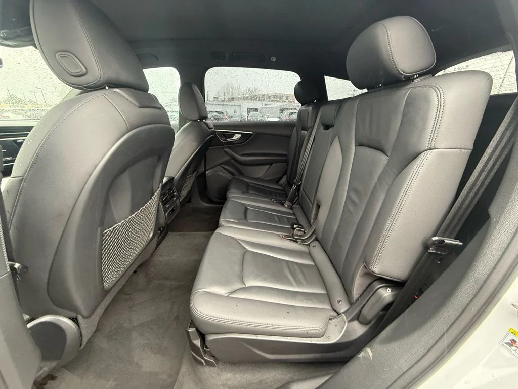 Used 2021 White Audi 55 Premium image 7