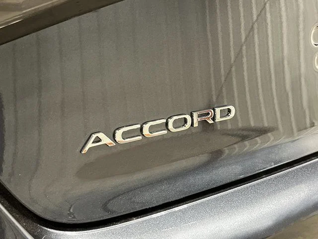 New 2026 Meteorite Gray Metallic Honda SE image 6