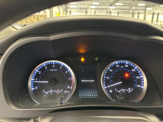 Used 2017 Silver Toyota LE image 21