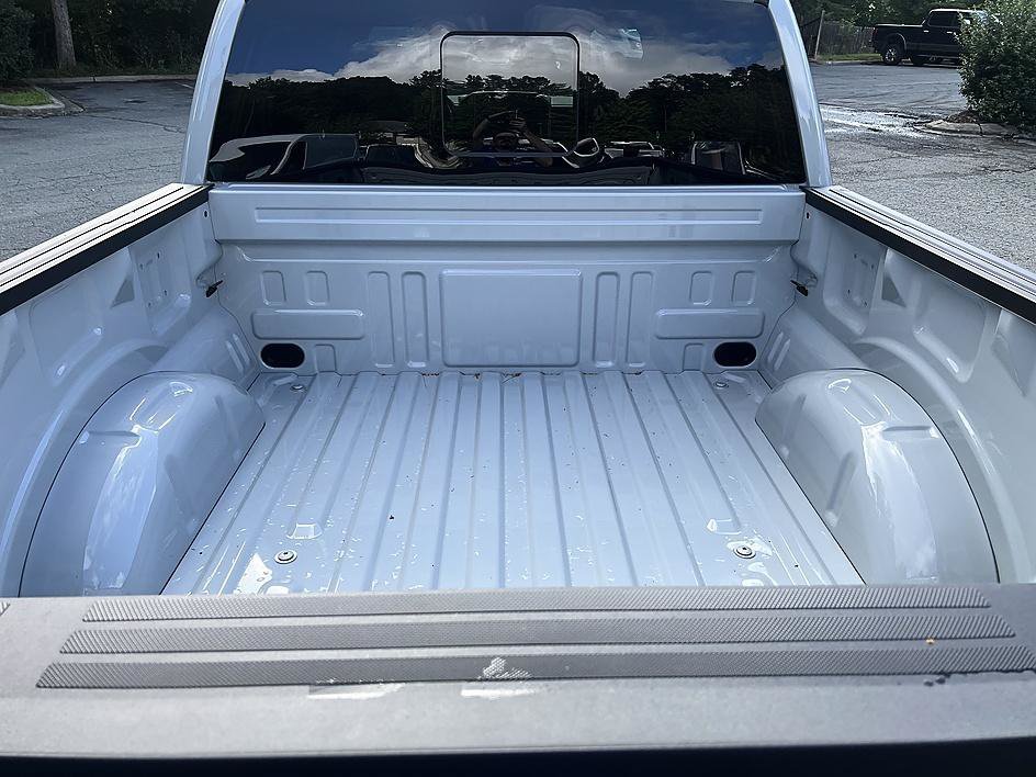 New 2026 Avalanche Ford Lariat® image 23