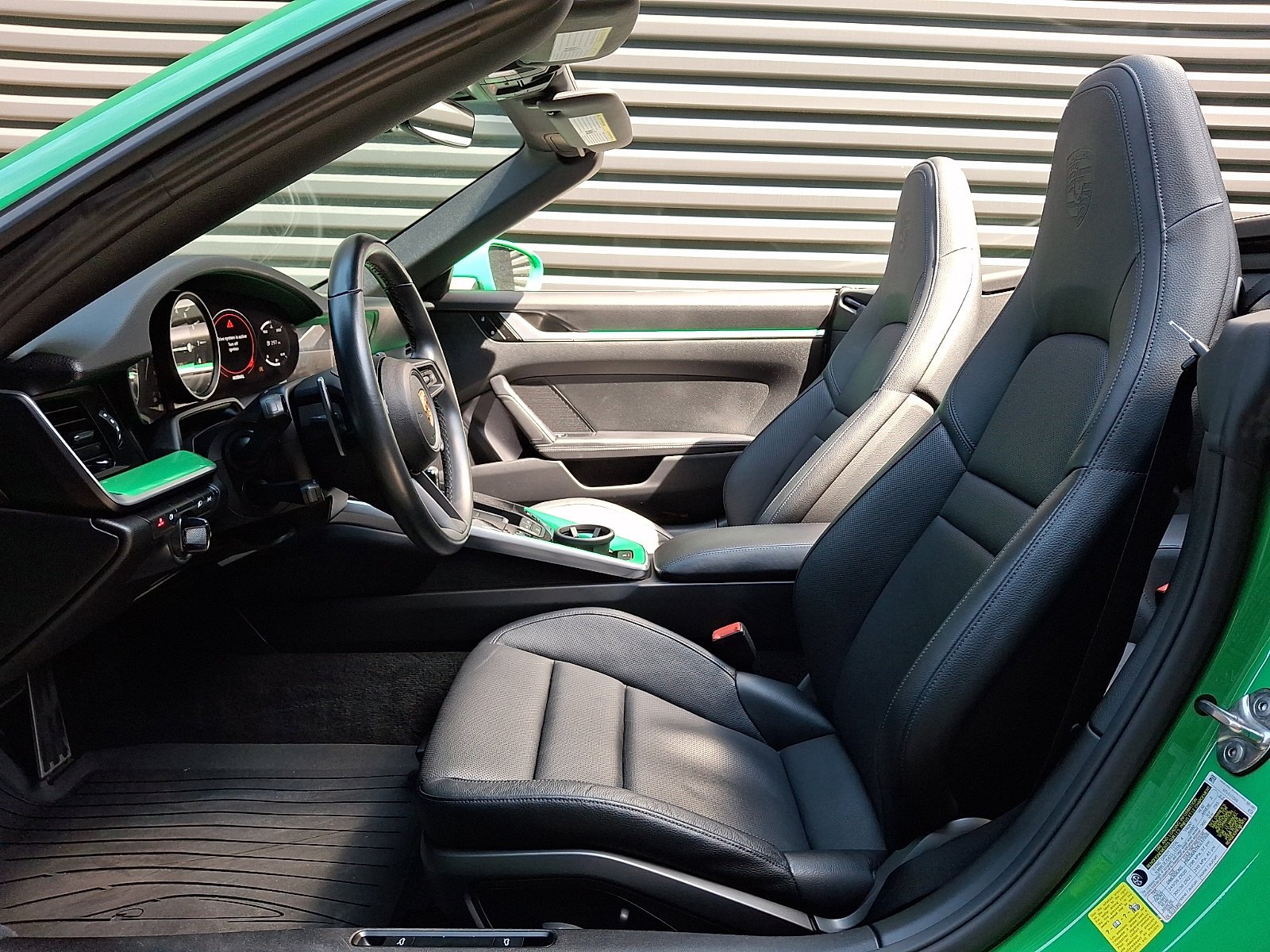 Used 2022 Python Green   3I Porsche Carrera image 16