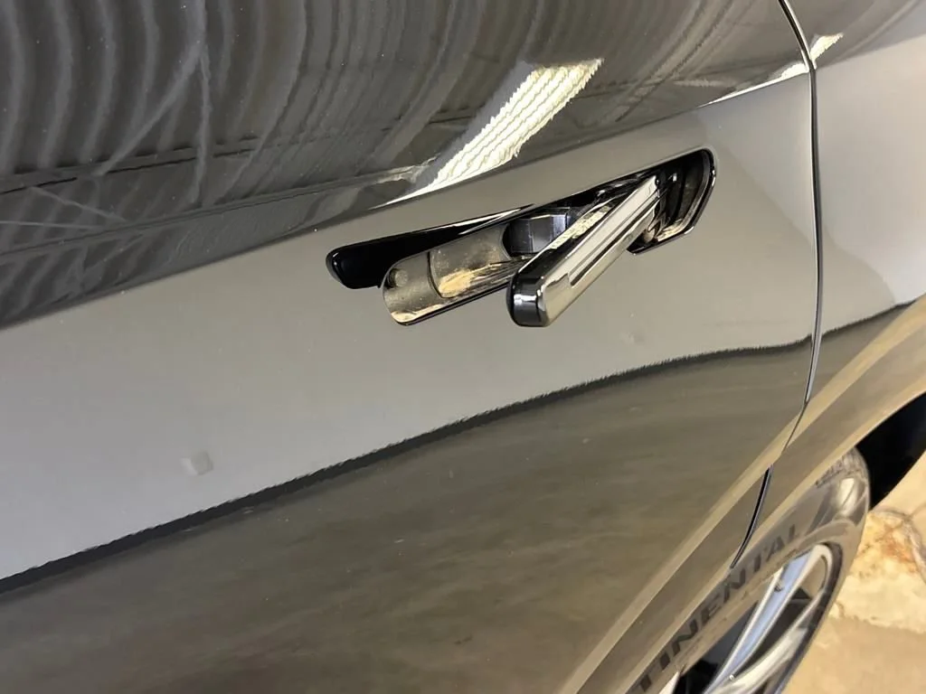 2025 Cadillac OPTIQ Sport 1 - Photo 13