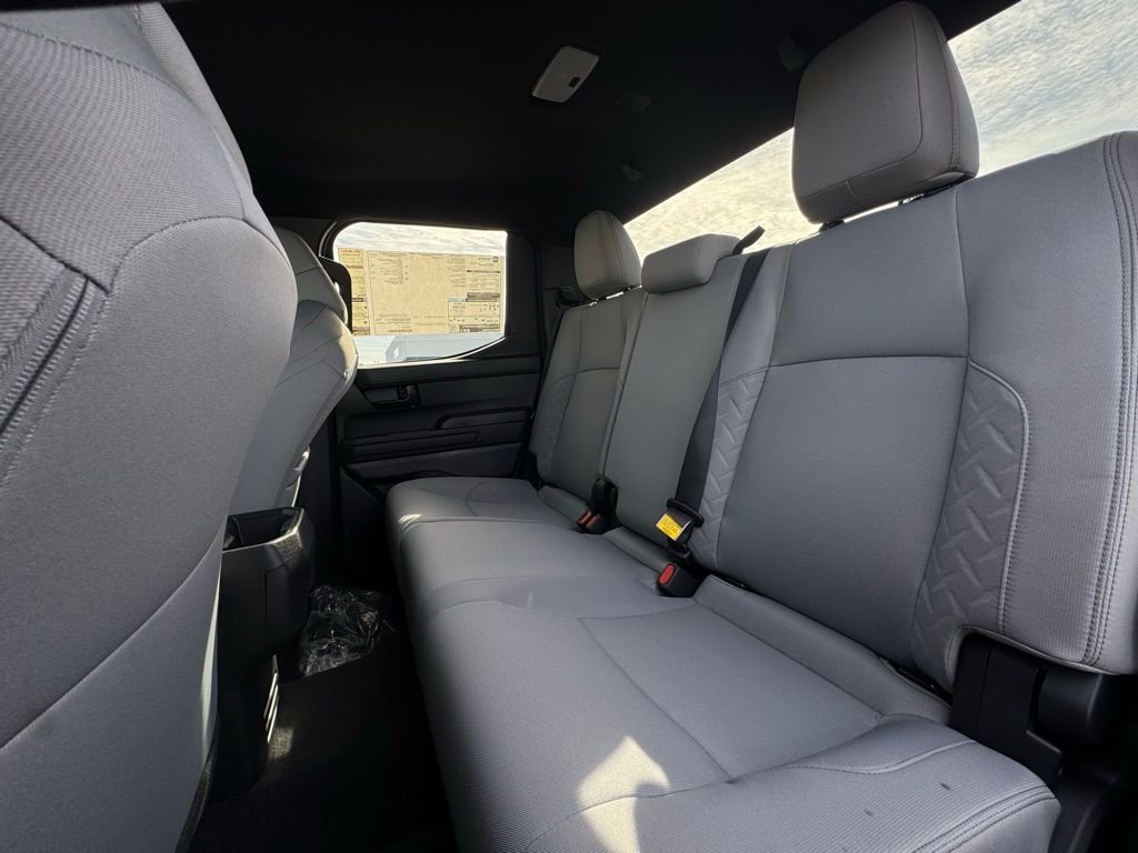 2025 Toyota Tacoma SR5 - Photo 20