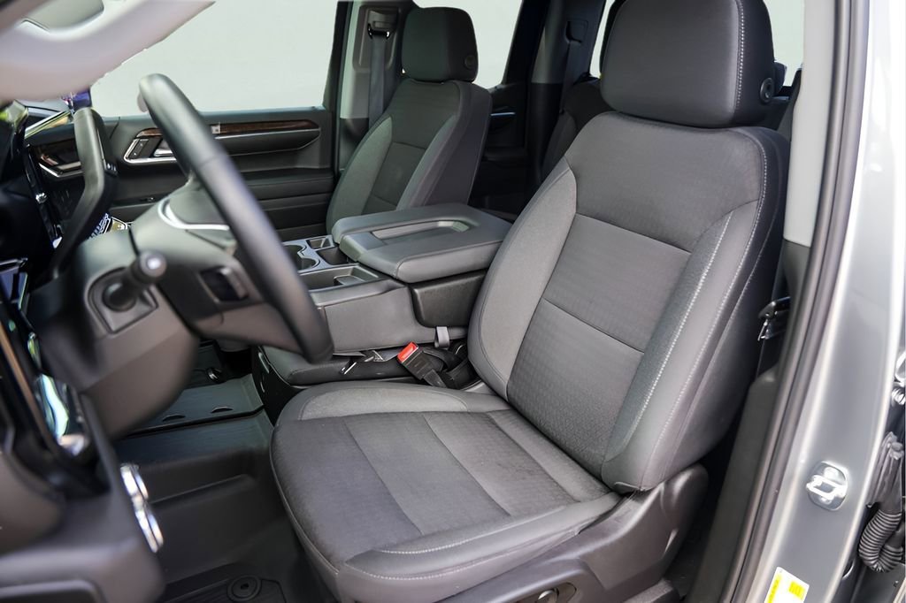 Used 2024 Sterling Metallic GMC Elevation image 10