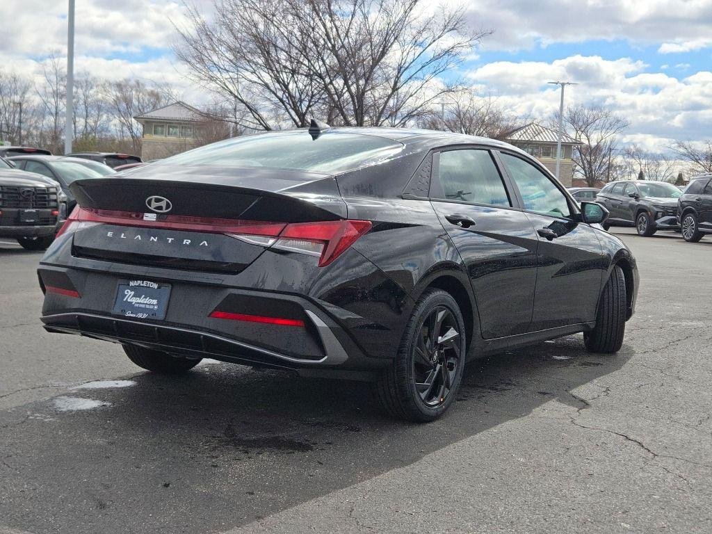 New 2026 Black Hyundai SEL Sport image 13