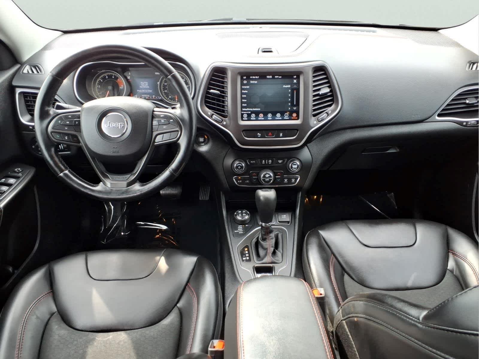 Used 2021 Olive Green Pearlcoat Jeep Trailhawk image 17