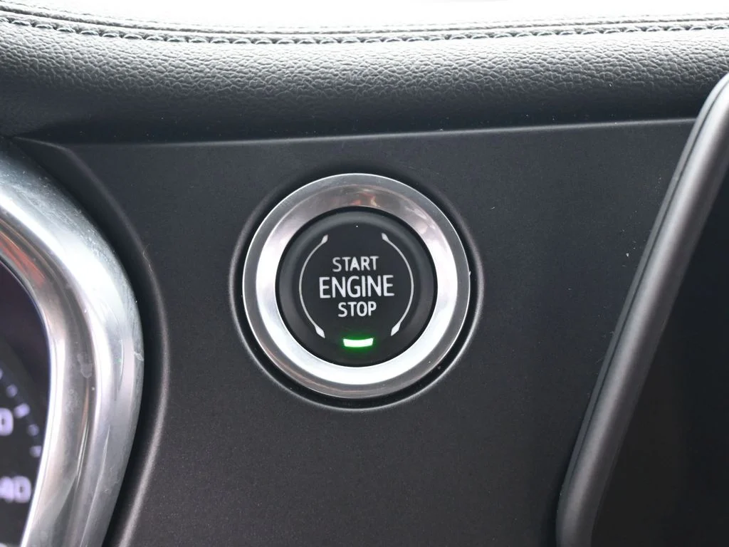 Used 2019 Silver Ice Metallic Chevrolet L image 22