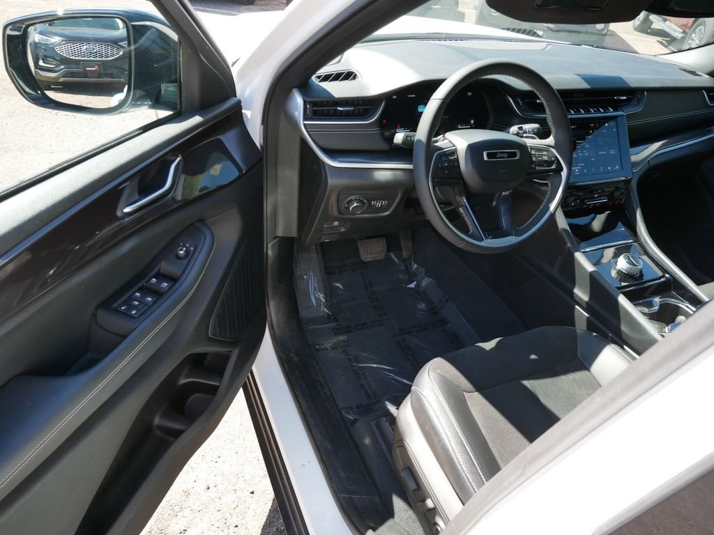Certified Used 2023 White Jeep Altitude X image 9