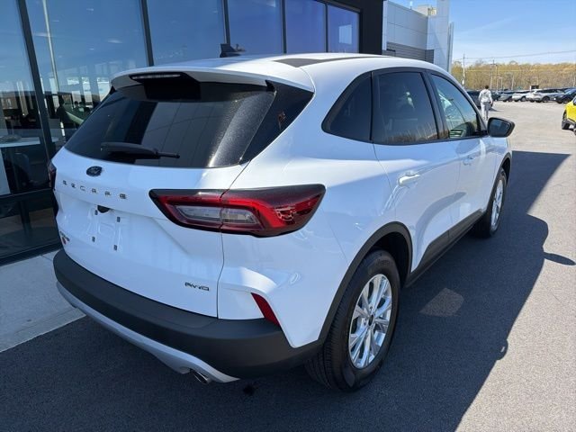 New 2026 Oxford White Ford Active® image 3