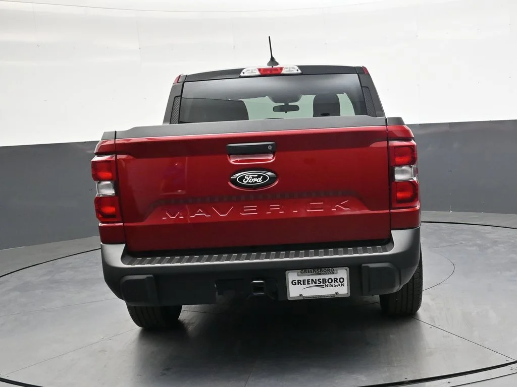 Used 2025 Red Ford XLT image 5