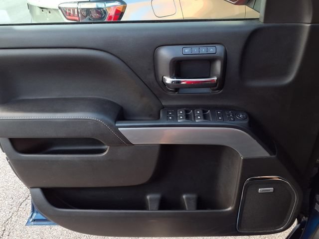 Used 2017 DEEP OCEAN BLUE METALLIC Chevrolet LTZ image 13