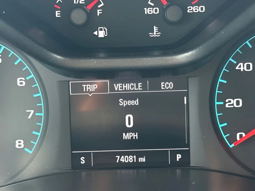 Used 2022 White Chevrolet LT image 17