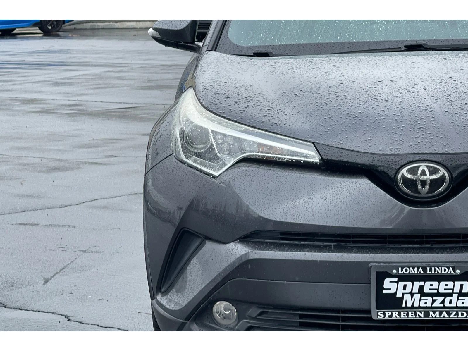 Used 2018 Magnetic Gray Metallic Toyota XLE Premium image 19