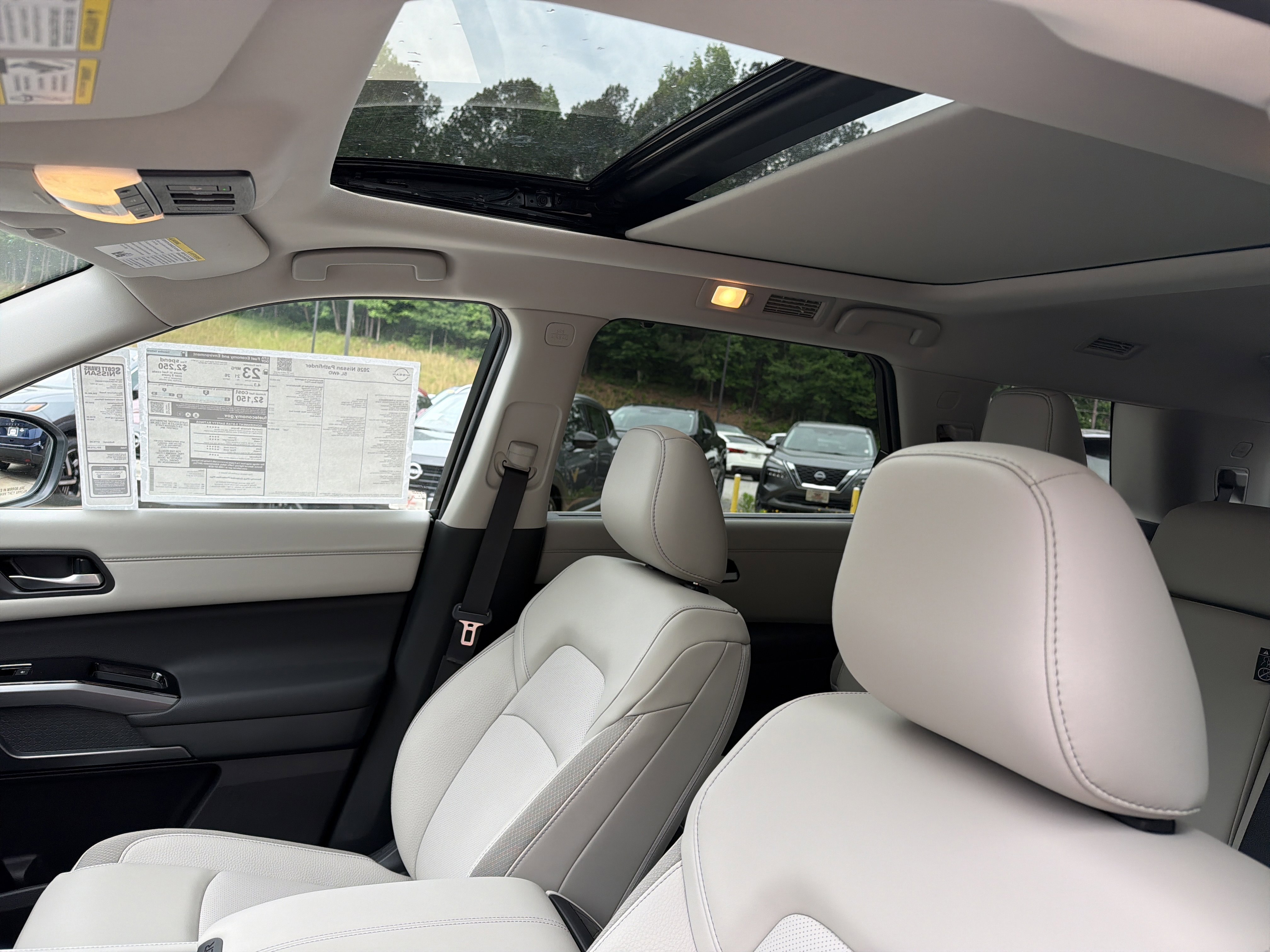New 2026 Everest White Pearl Tricoat Nissan SL image 34