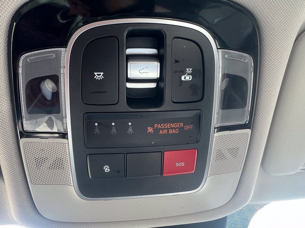 Used 2024 Gray Hyundai Limited image 15