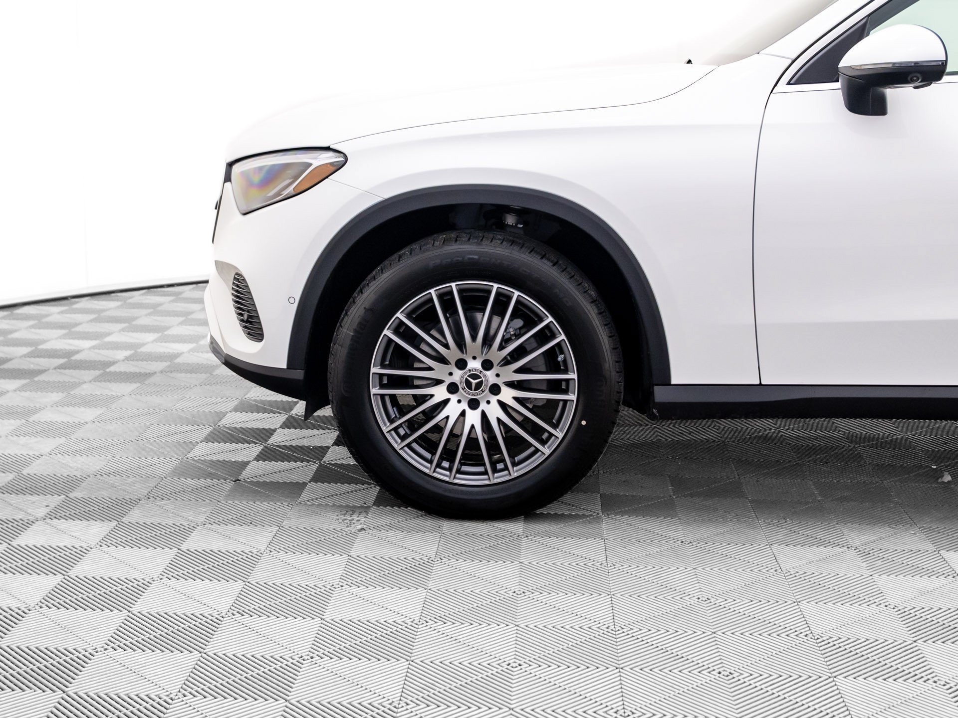 New 2026 White Mercedes-Benz GLC 300 image 70
