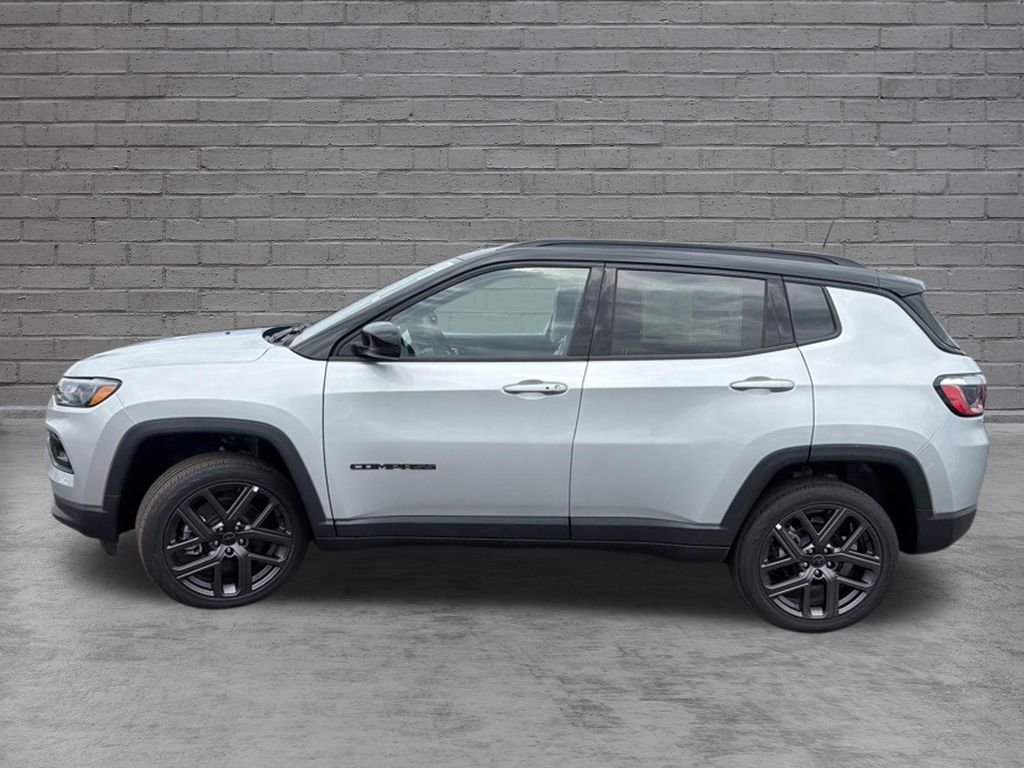 New 2026 Silver Zynith Metallic Clearcoat Jeep Limited image 4