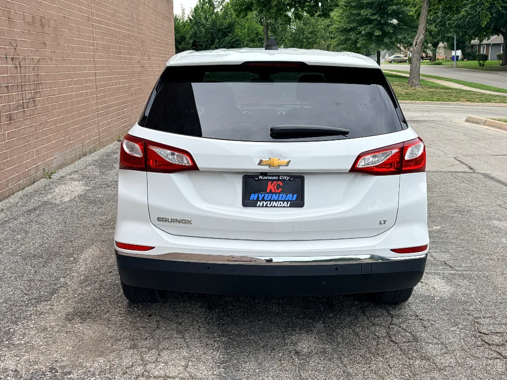 Used 2020 Summit White Chevrolet LT image 4
