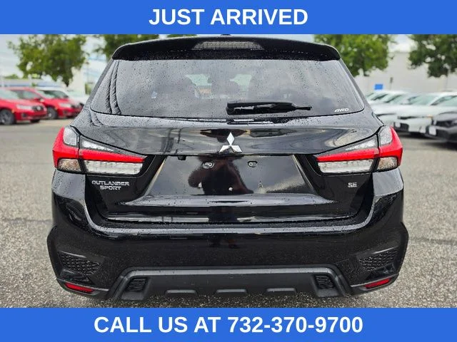 Used 2020 Labrador Black Metallic Mitsubishi 2.0 SE image 4