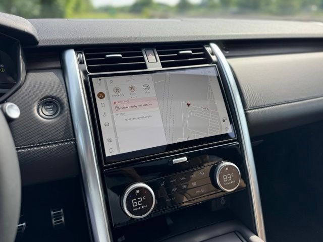 New 2026 Carpathian Grey Land Rover Dynamic SE image 16
