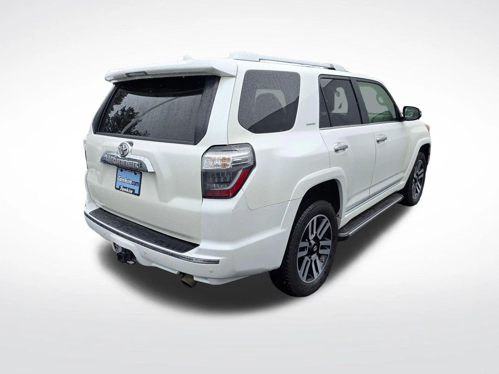 Used 2016 Blizzard Pearl Toyota Limited image 5