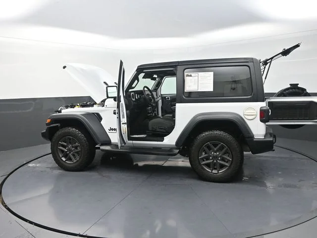 Used 2024 White Jeep Sport S image 31