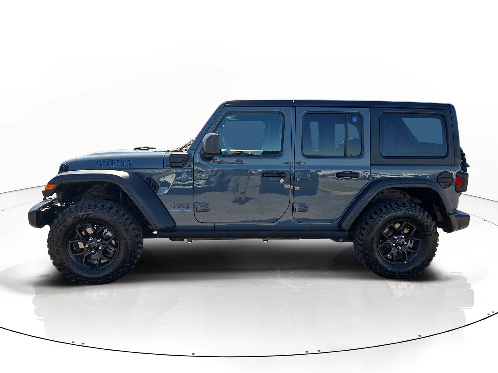Certified Used 2025 Gray Jeep Willys 4xe image 7