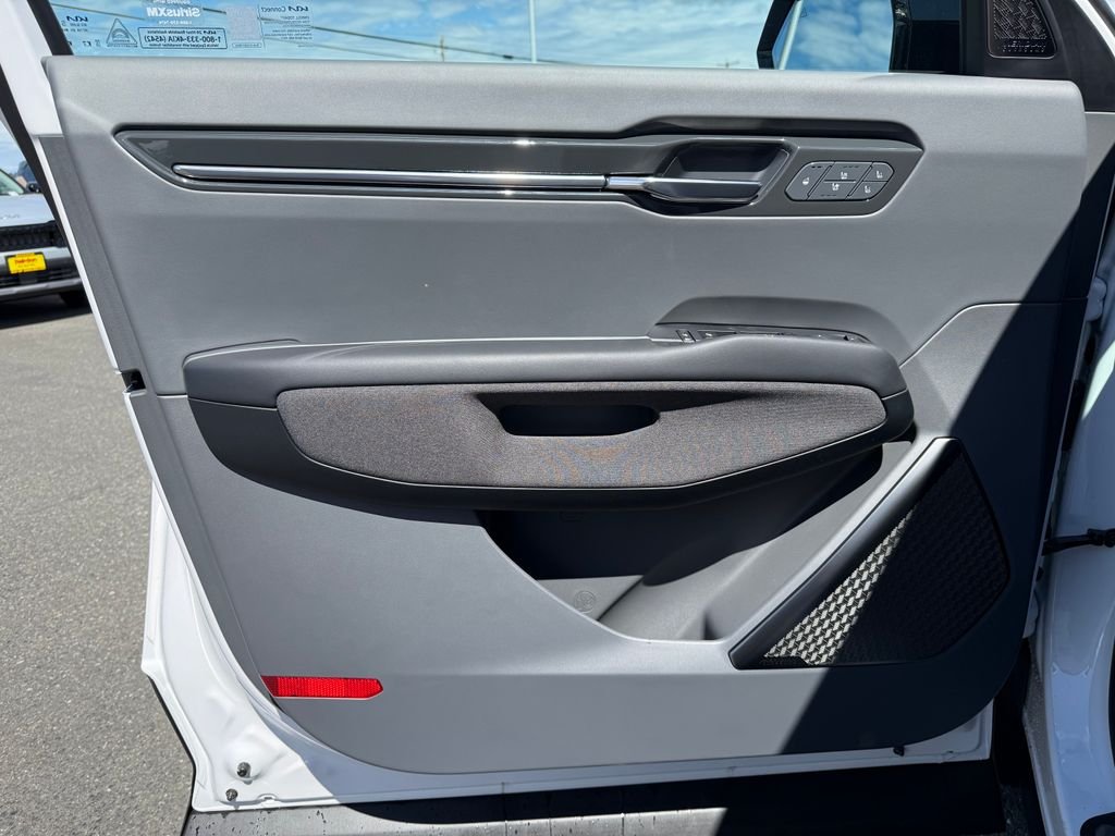 New 2026 Glacial White Kia Land AWD image 18