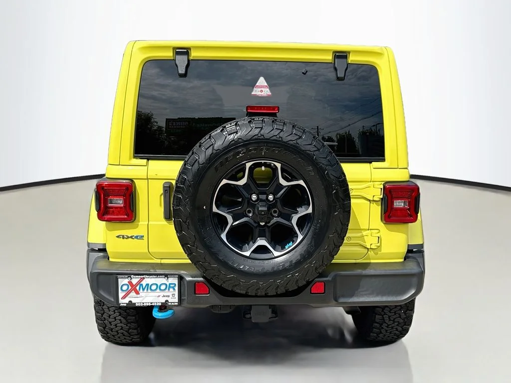 Certified Used 2023 High Velocity Clearcoat Jeep Rubicon image 7