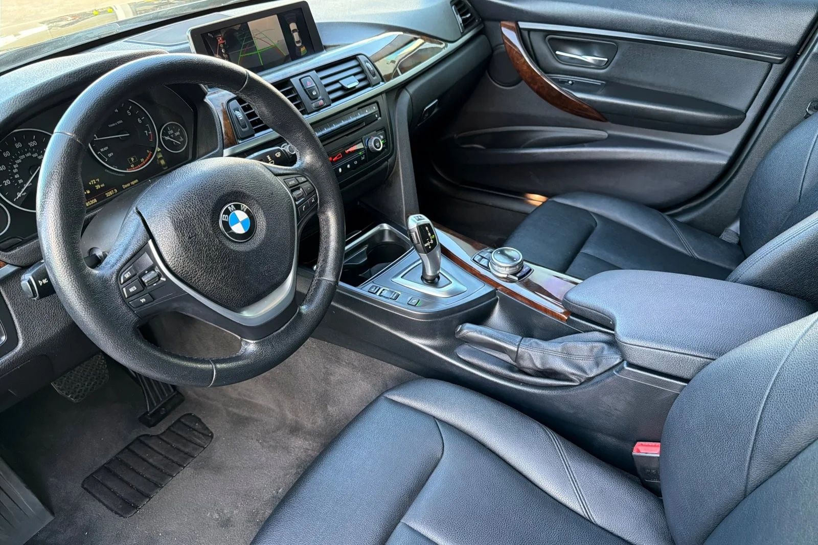 Used 2015 Jet Black BMW 328i image 9