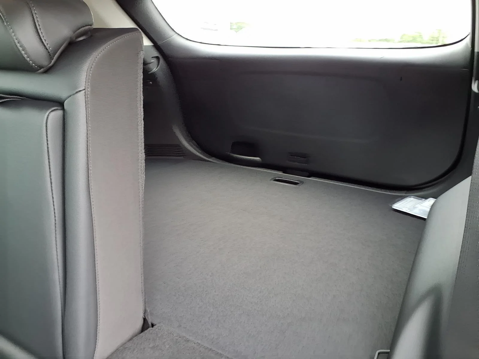 New 2027 Wolf Gray Kia EX image 14