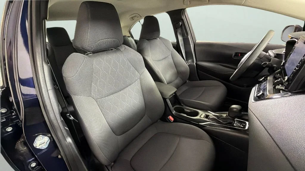 Used 2022 Blue Toyota LE image 27