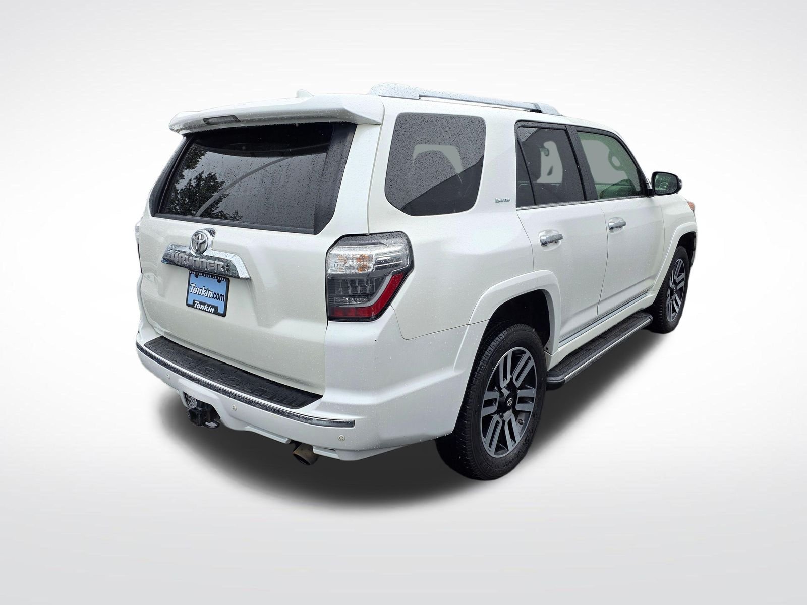 Used 2016 Blizzard Pearl Toyota Limited image 4
