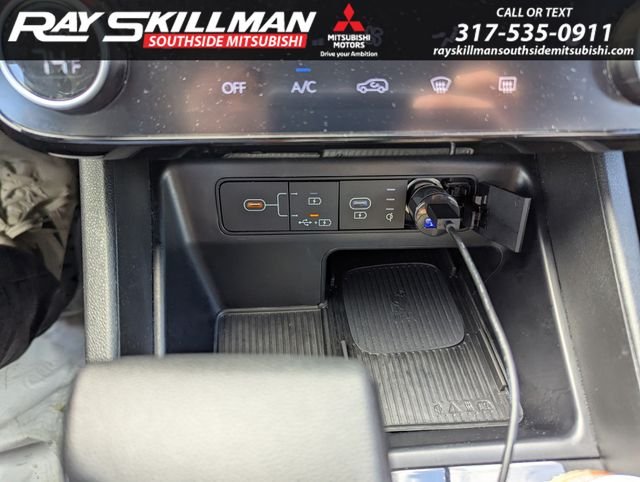 Used 2025 Red Hyundai SEL image 25
